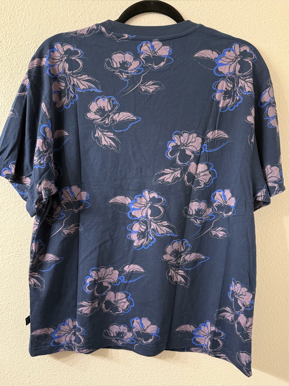 Puma Essentials 3PC Set Floral Vibes Jogger in Navy, Size Large, NWOT - Picture 3 of 11